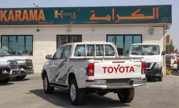 Acheter Import Voiture Toyota Hilux Blanc à Import - Dubai, Estuaire Acheter Import Voiture Toyota Hilux Blanc à Import - Dubai, Estuaire