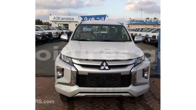 Big with watermark mitsubishi l200 estuary import dubai 5401