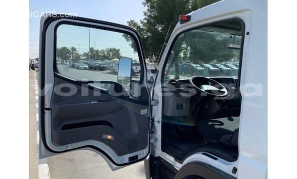 Acheter Import Voiture Mitsubishi i Blanc à Import - Dubai, Estuaire Acheter Import Voiture Mitsubishi i Blanc à Import - Dubai, Estuaire