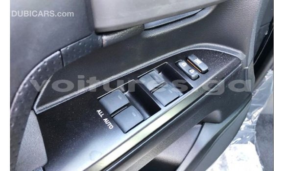 Acheter Import Voiture Toyota Land Cruiser Noir à Import - Dubai, Estuaire Acheter Import Voiture Toyota Land Cruiser Noir à Import - Dubai, Estuaire