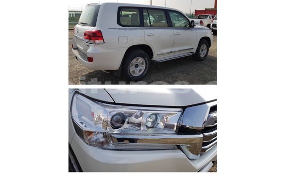 Acheter Import Voiture Toyota Land Cruiser Blanc à Import - Dubai, Estuaire Acheter Import Voiture Toyota Land Cruiser Blanc à Import - Dubai, Estuaire