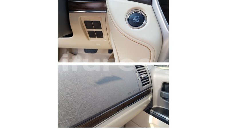 Big with watermark toyota land cruiser estuary import dubai 5409