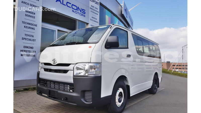 Big with watermark toyota hiace estuaire import dubai 5410