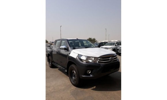 Sayi Imported Toyota Hilux Black Mota in Import - Dubai a estuary Sayi Imported Toyota Hilux Black Mota in Import - Dubai a estuary