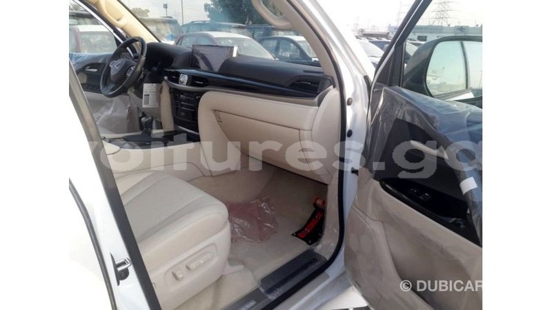 Big with watermark lexus lx estuaire import dubai 5413