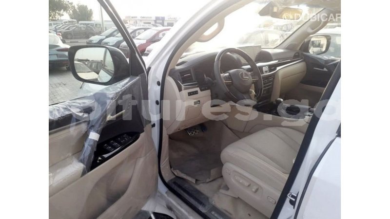 Big with watermark lexus lx estuary import dubai 5413