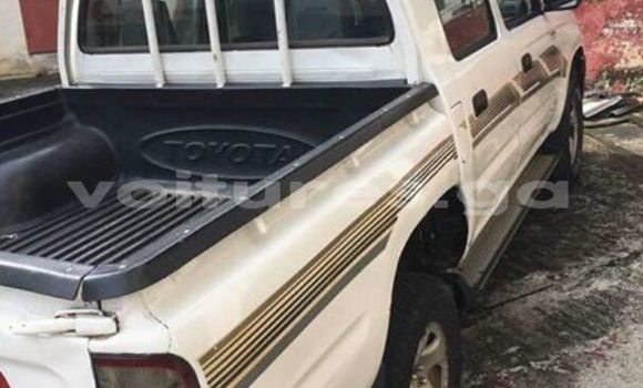 Acheter Occasion Voiture Toyota Hilux Blanc à Libreville, Estuaire Acheter Occasion Voiture Toyota Hilux Blanc à Libreville, Estuaire