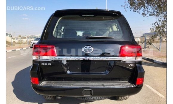 Acheter Import Voiture Toyota Land Cruiser Noir à Import - Dubai, Estuaire Acheter Import Voiture Toyota Land Cruiser Noir à Import - Dubai, Estuaire