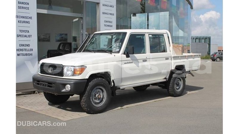 Big with watermark toyota land cruiser estuary import dubai 5423