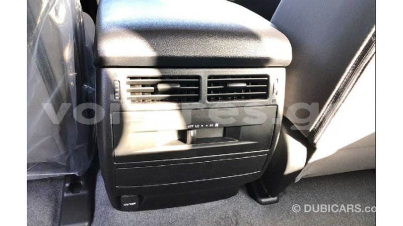 Big with watermark toyota land cruiser estuary import dubai 5427