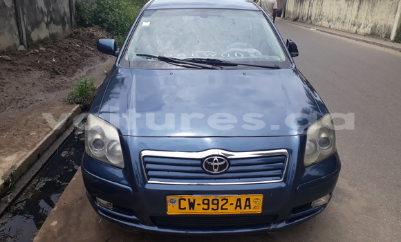 Acheter Occasion Voiture Toyota Avensis Bleu à Libreville au Estuaire Acheter Occasion Voiture Toyota Avensis Bleu à Libreville au Estuaire