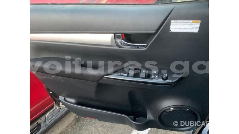 Big with watermark toyota hilux estuaire import dubai 5448
