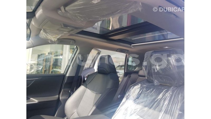 Big with watermark toyota hiace estuaire import dubai 5449