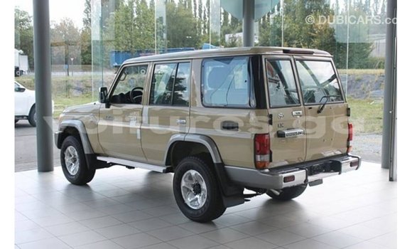 Buy Import Toyota Land Cruiser Beige Car in Import - Dubai in Estuary Buy Import Toyota Land Cruiser Beige Car in Import - Dubai in Estuary