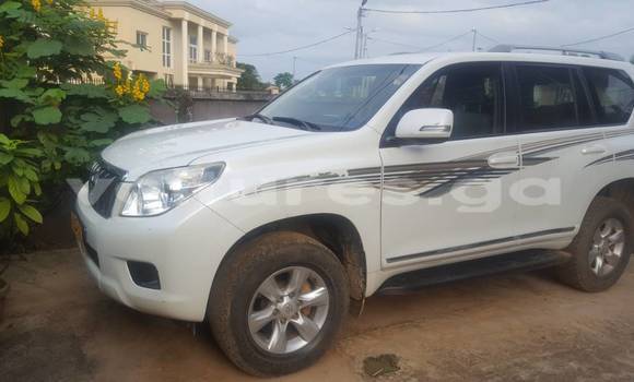 Acheter Occasion Voiture Toyota Prado Blanc à Libreville au Estuaire Acheter Occasion Voiture Toyota Prado Blanc à Libreville au Estuaire
