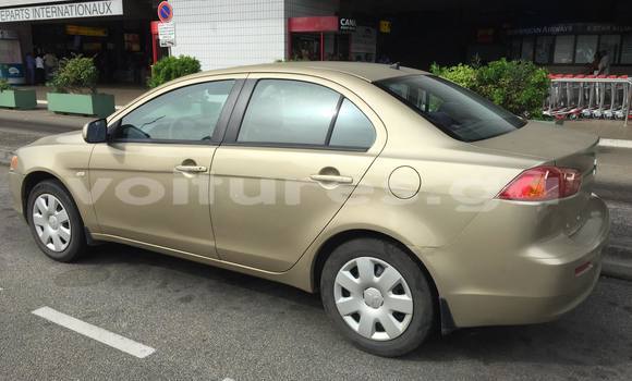 Acheter Occasion Voiture Mitsubishi Lancer Beige à Libreville au Estuaire Acheter Occasion Voiture Mitsubishi Lancer Beige à Libreville au Estuaire
