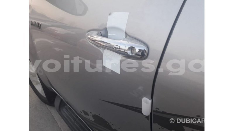 Big with watermark toyota hilux estuary import dubai 5459