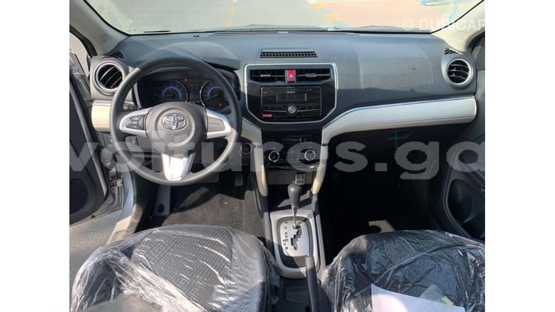 Big with watermark toyota rush estuary import dubai 5462