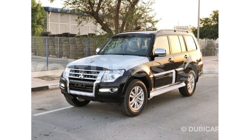 Big with watermark mitsubishi pajero estuary import dubai 5465