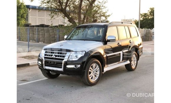 Acheter Import Voiture Mitsubishi Pajero Noir à Import - Dubai, Estuaire Acheter Import Voiture Mitsubishi Pajero Noir à Import - Dubai, Estuaire
