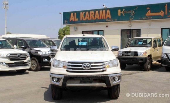Acheter Import Voiture Toyota Hilux Blanc à Import - Dubai, Estuaire Acheter Import Voiture Toyota Hilux Blanc à Import - Dubai, Estuaire