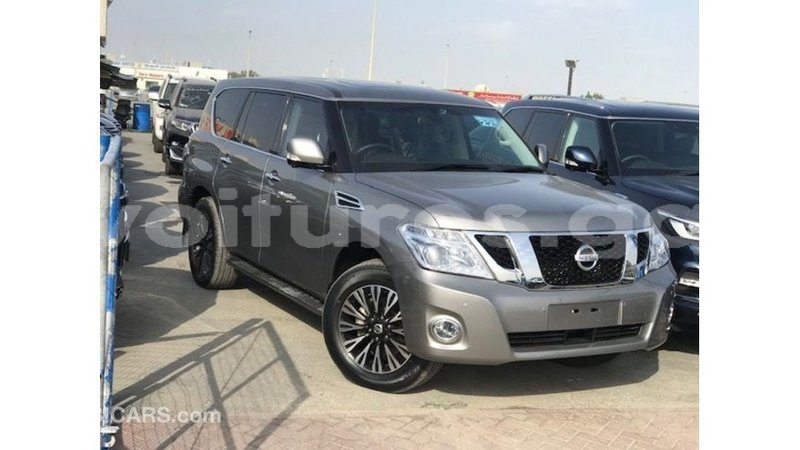 Big with watermark nissan patrol estuary import dubai 5468