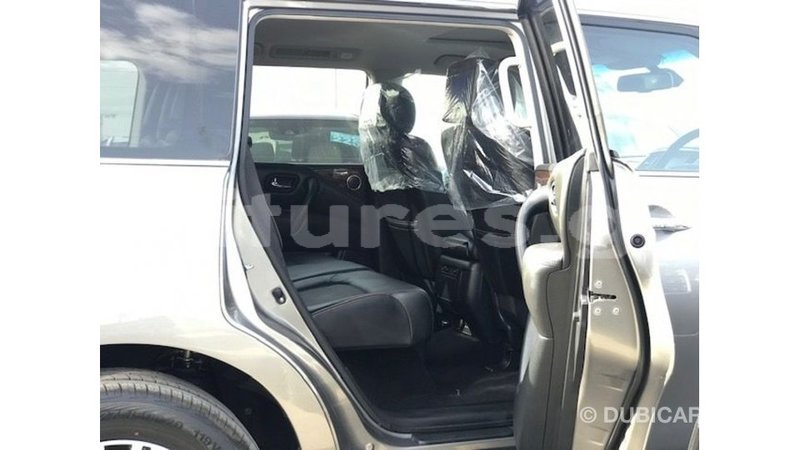 Big with watermark nissan patrol estuaire import dubai 5468