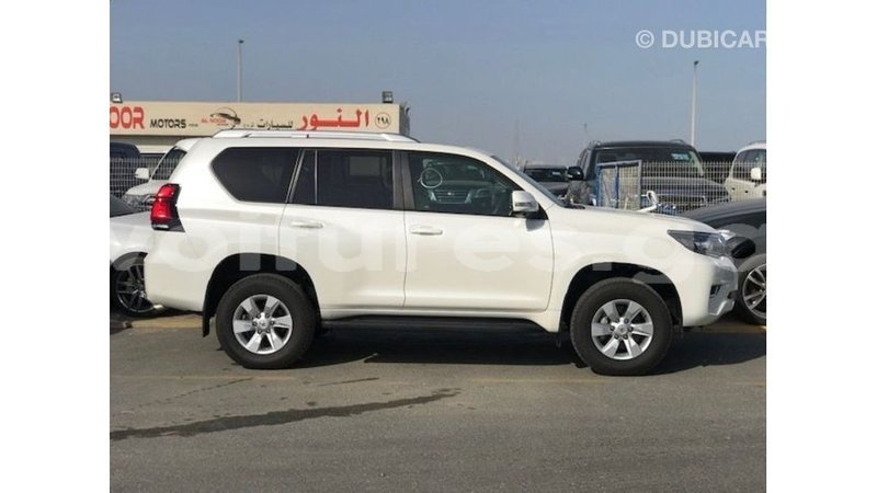 Big with watermark toyota prado estuaire import dubai 5472