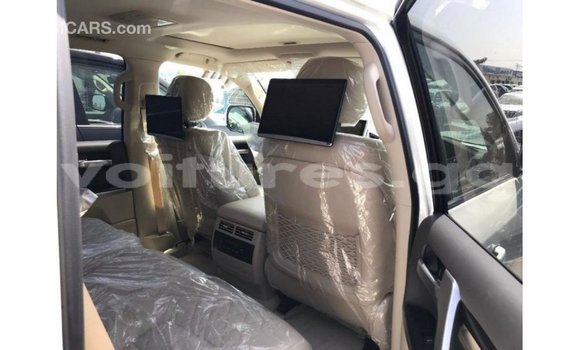 Buy Import Toyota Land Cruiser White Car in Import - Dubai in Estuary Buy Import Toyota Land Cruiser White Car in Import - Dubai in Estuary