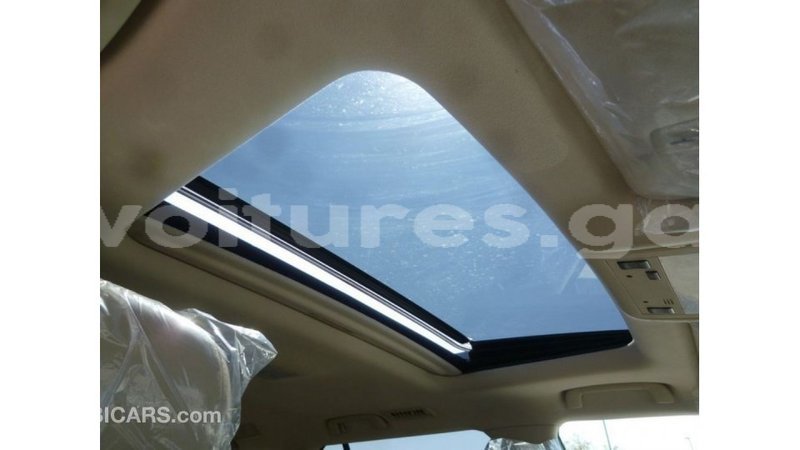 Big with watermark toyota land cruiser estuary import dubai 5474