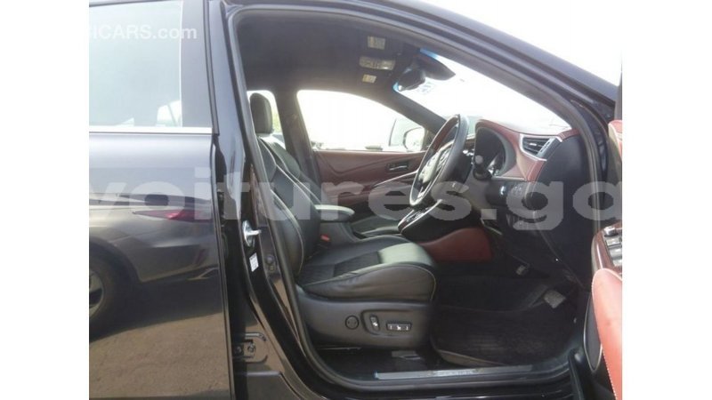 Big with watermark toyota harrier estuaire import dubai 5476