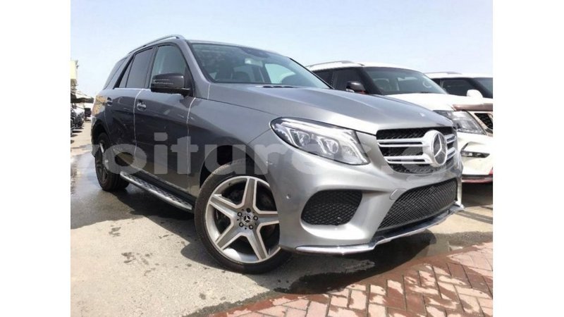 Big with watermark mercedes benz 250 estuary import dubai 5477