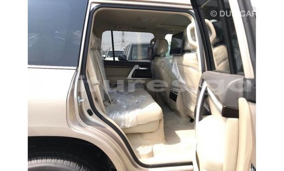 Buy Import Toyota Land Cruiser Other Car in Import - Dubai in Estuary Buy Import Toyota Land Cruiser Other Car in Import - Dubai in Estuary