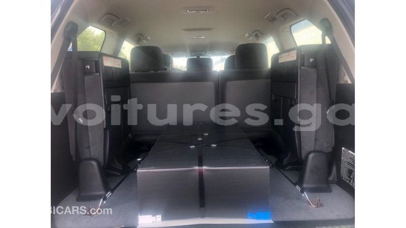 Big with watermark toyota land cruiser estuaire import dubai 5485