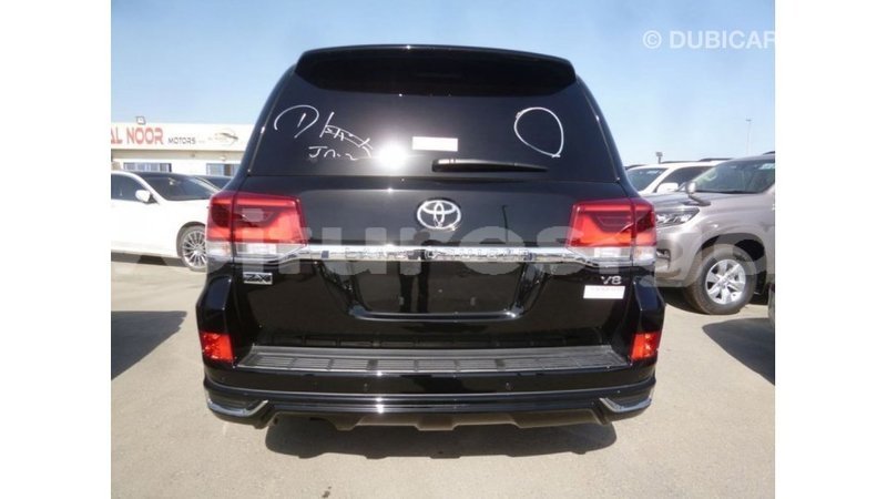 Big with watermark toyota land cruiser estuaire import dubai 5488