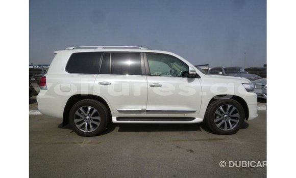 Buy Import Toyota Land Cruiser White Car in Import - Dubai in Estuary Buy Import Toyota Land Cruiser White Car in Import - Dubai in Estuary