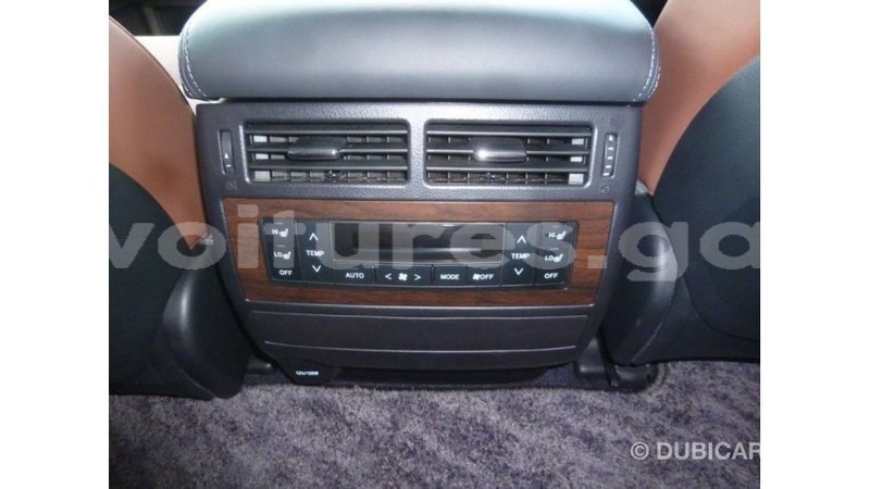 Big with watermark toyota land cruiser estuaire import dubai 5491
