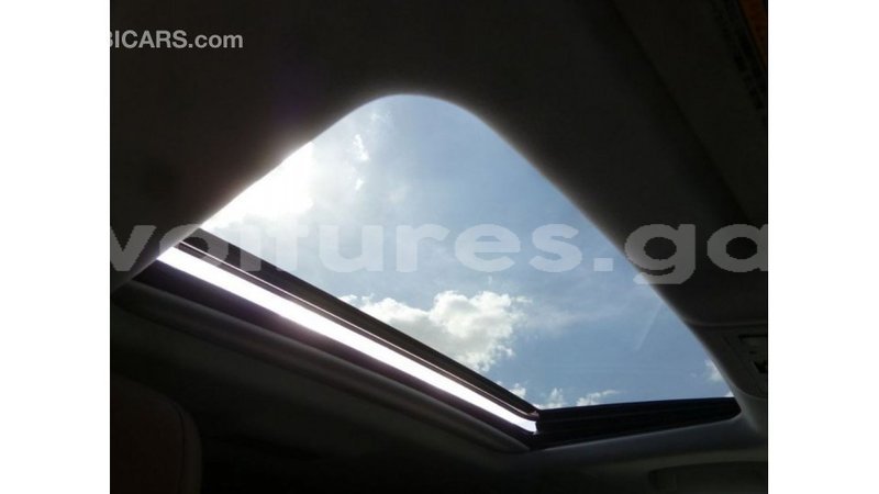 Big with watermark toyota land cruiser estuary import dubai 5491