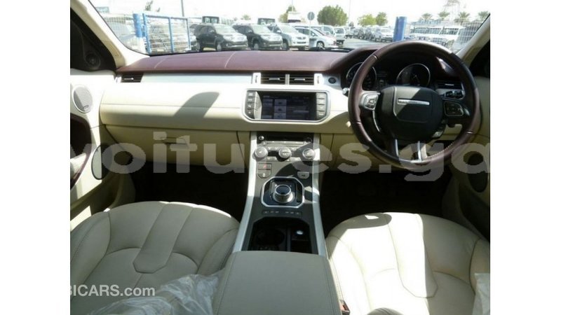 Big with watermark land rover range rover estuary import dubai 5502