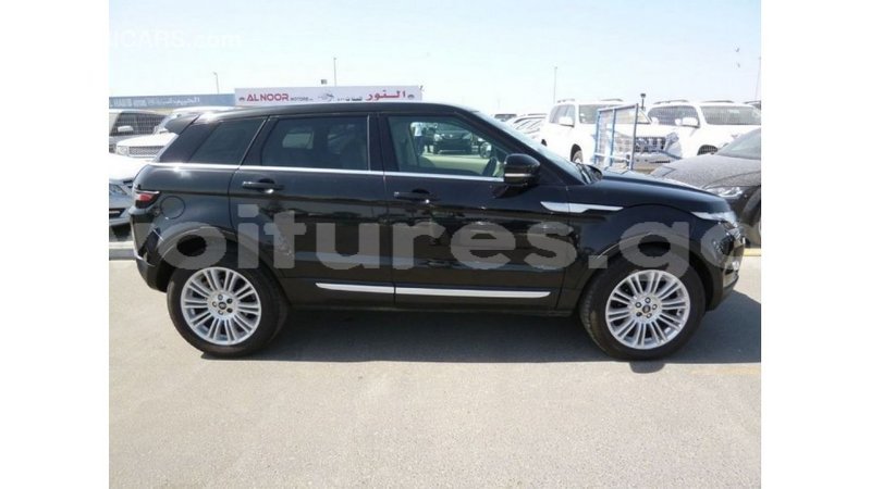 Big with watermark land rover range rover estuary import dubai 5502