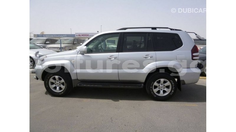 Big with watermark toyota prado estuary import dubai 5504