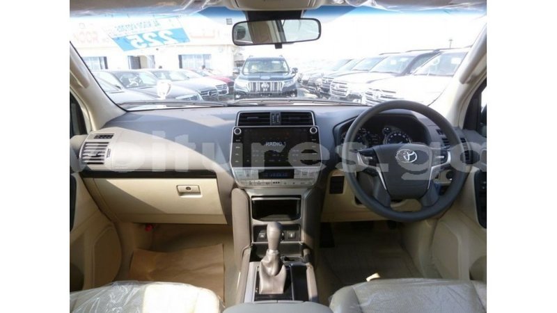 Big with watermark toyota prado estuary import dubai 5506