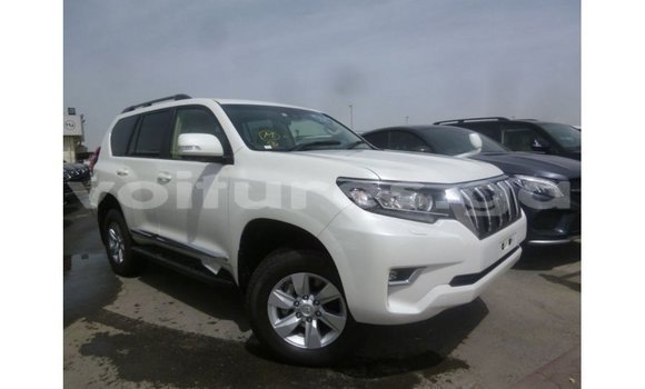 Acheter Import Voiture Toyota Prado Blanc à Import - Dubai, Estuaire Acheter Import Voiture Toyota Prado Blanc à Import - Dubai, Estuaire