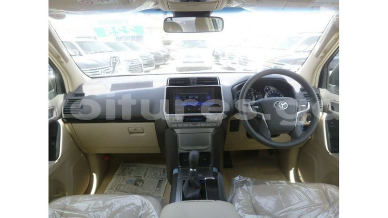 Big with watermark toyota prado estuary import dubai 5508