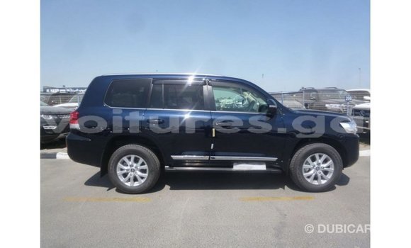 Sayi Imported Toyota Land Cruiser Blue Mota in Import - Dubai a estuary Sayi Imported Toyota Land Cruiser Blue Mota in Import - Dubai a estuary