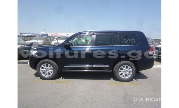 Sayi Imported Toyota Land Cruiser Blue Mota in Import - Dubai a estuary Sayi Imported Toyota Land Cruiser Blue Mota in Import - Dubai a estuary