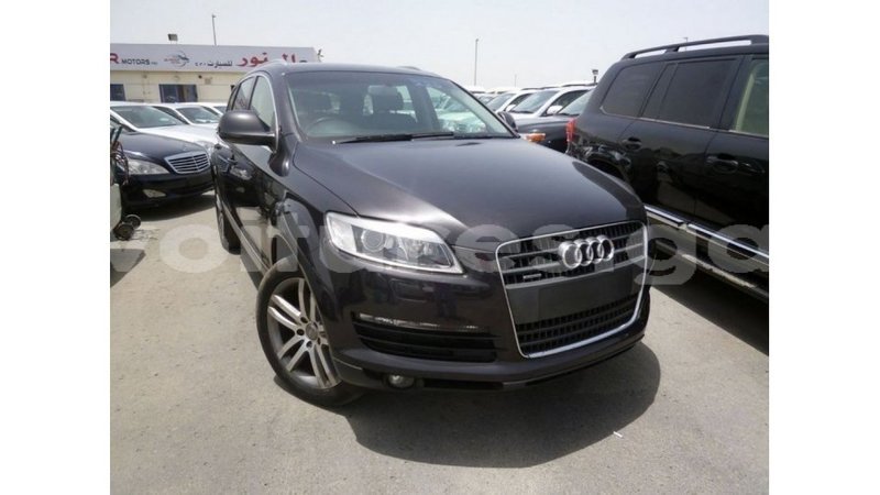 Big with watermark audi q7 estuary import dubai 5521