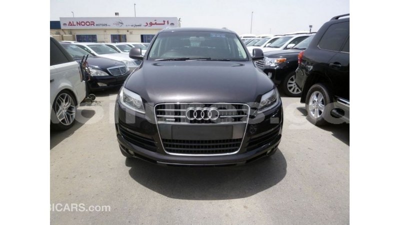 Big with watermark audi q7 estuary import dubai 5521