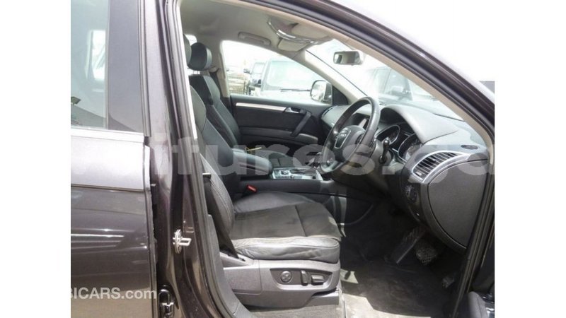 Big with watermark audi q7 estuary import dubai 5521