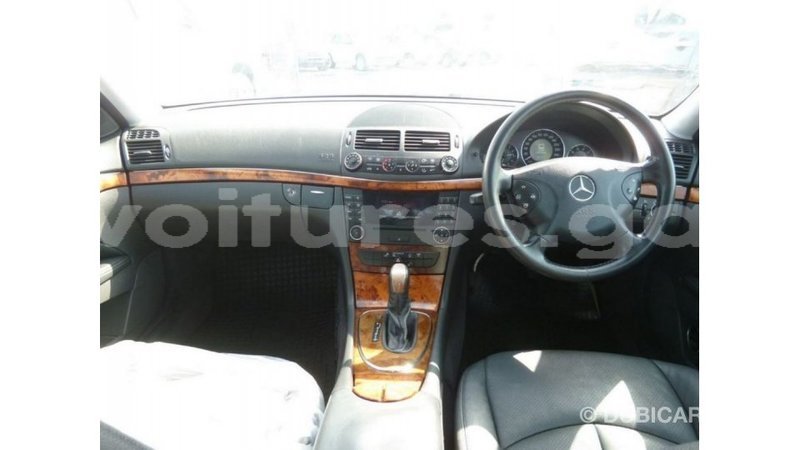 Big with watermark mercedes benz 200 estuary import dubai 5523